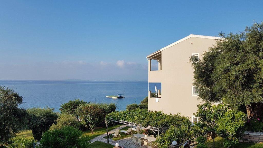 Krouzeri Beach Apartments Nisaki  Exterior foto